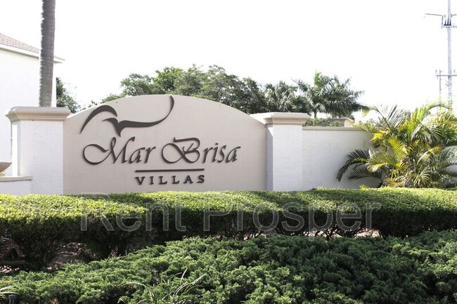 Building Photo - 404 Espana Ct