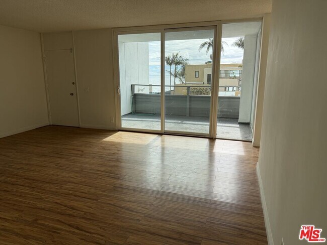 Foto del edificio - 22041 Pacific Coast Hwy