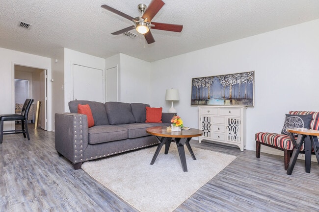 Building Photo - Reserve @ 47