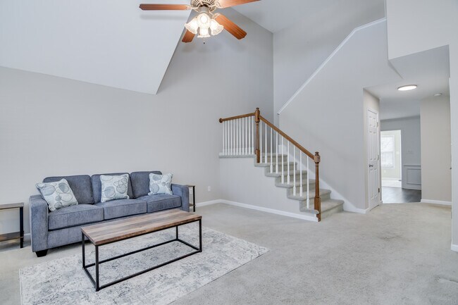 Foto del edificio - 2044 Lillian Dr