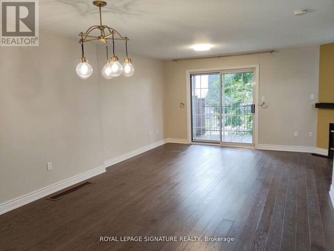 Building Photo - 1525 S Parade Ct