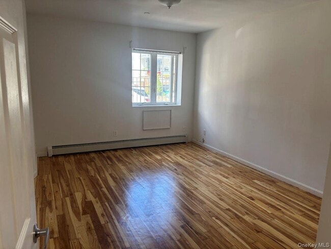 Foto del edificio - 41-59-59 70th St