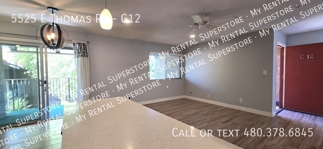 Building Photo - 5525 E Thomas Rd