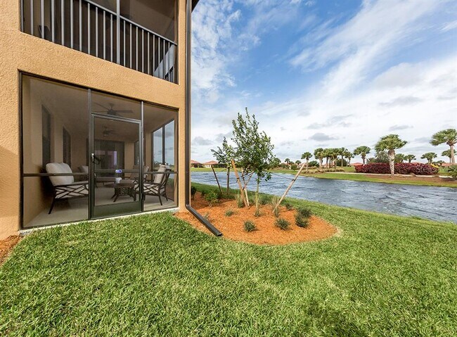 Foto del edificio - 10792 Tarflower Dr