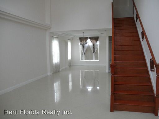 Building Photo - 220 Clocktower Dr