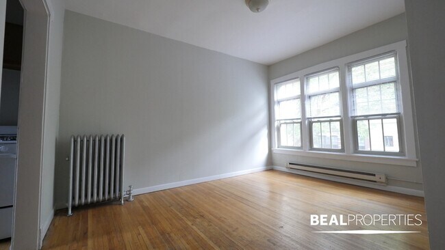 Foto del edificio - 630 W Barry Ave