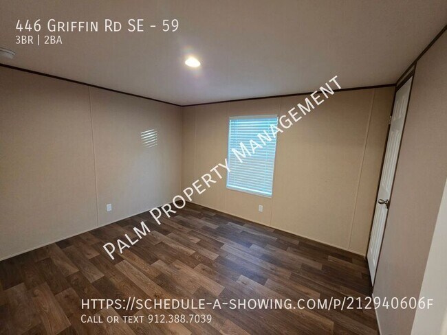 Foto del edificio - 446 Griffin Rd