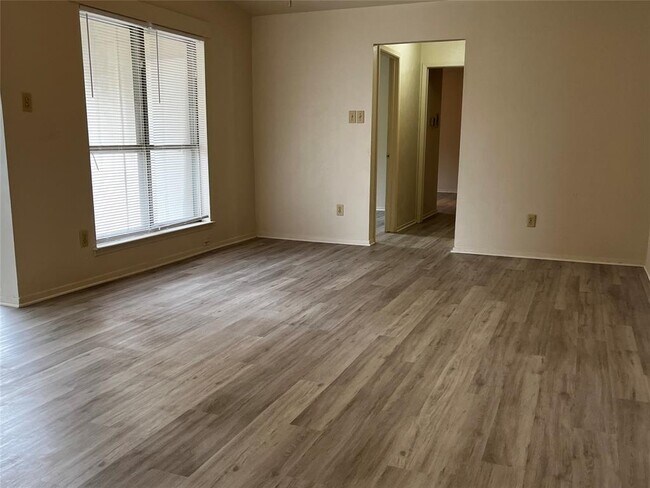 Building Photo - 1445 Brook Meadow Cir