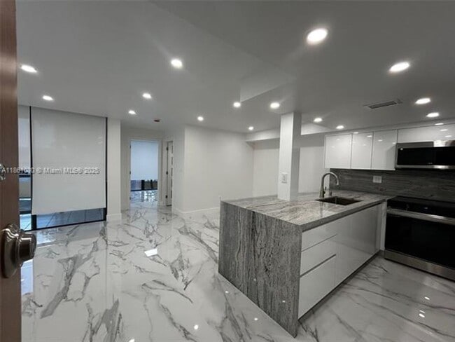 Photo - 11790 SW 18th St Apartment