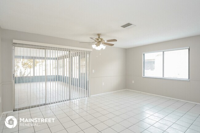 Foto del edificio - 7537 Humboldt Ave