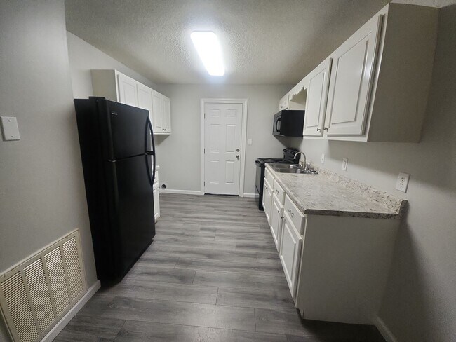 Foto del edificio - 32 Georgian Cv