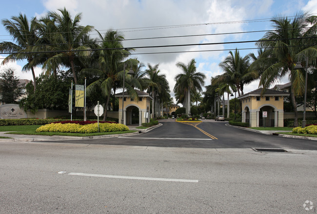 Building Photo - The Grand Isles