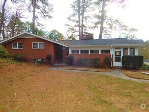 Building Photo - 106 Byron Pl