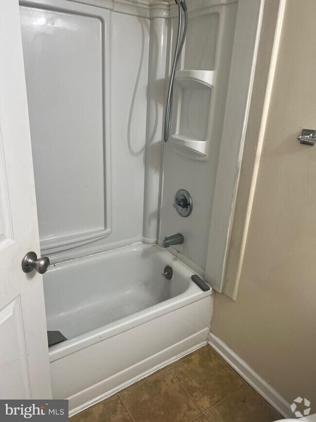 Apartments under 1,300 in Leonardtown MD 1 Rentals