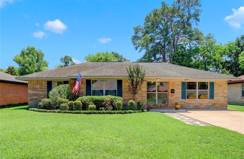 Foto principal - 1023 W 31st St