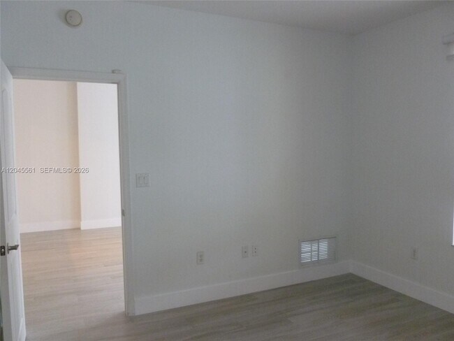 Foto del edificio - 7350 SW 89th St