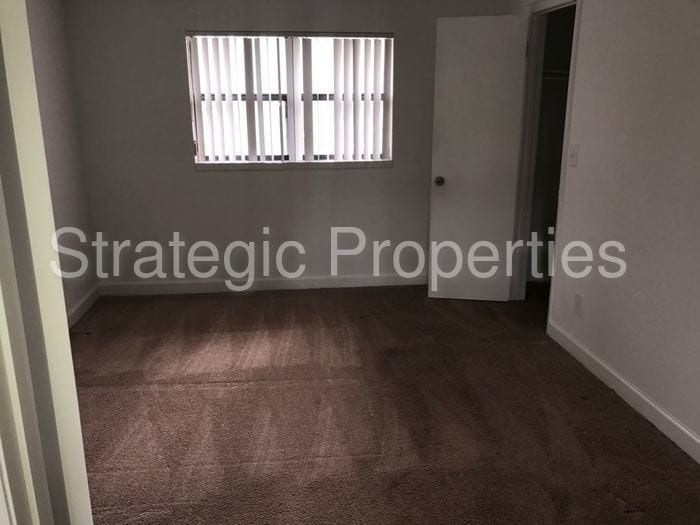 Primary Photo - 4019 NW 87th Ave