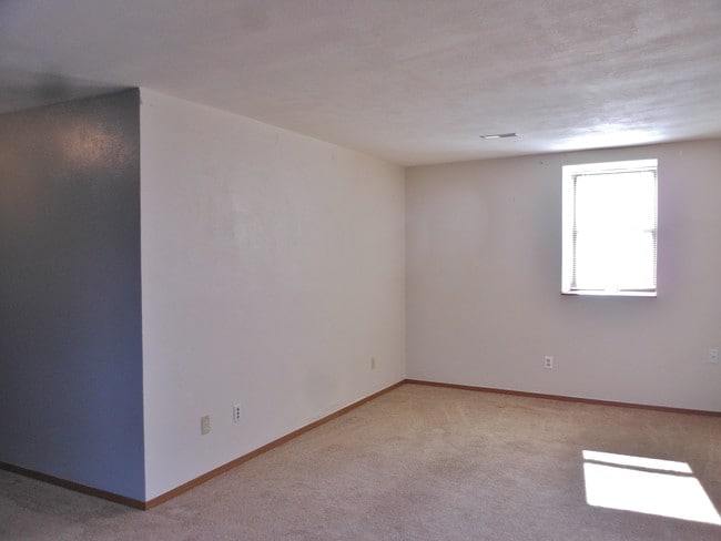 Building Photo - 626 Greenwood Pl
