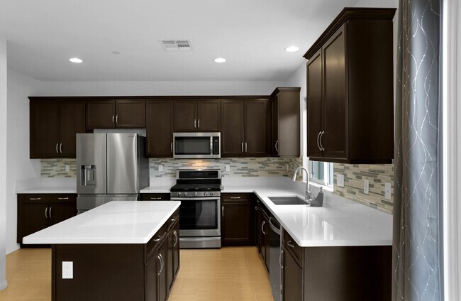 Foto del edificio - 13216 Cuyamaca Vista Dr