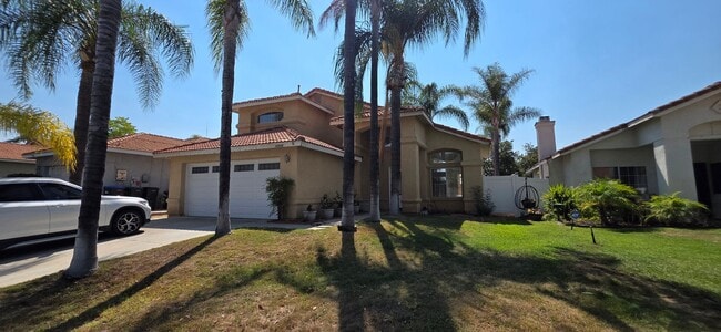Building Photo - Four Bedroom Three Bathroom Home in Murrieta!