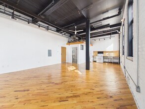 Building Photo - 3033-47 Ruth St