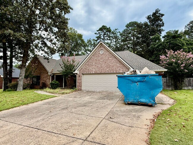 Foto del edificio - 4707 Glen Valley Dr