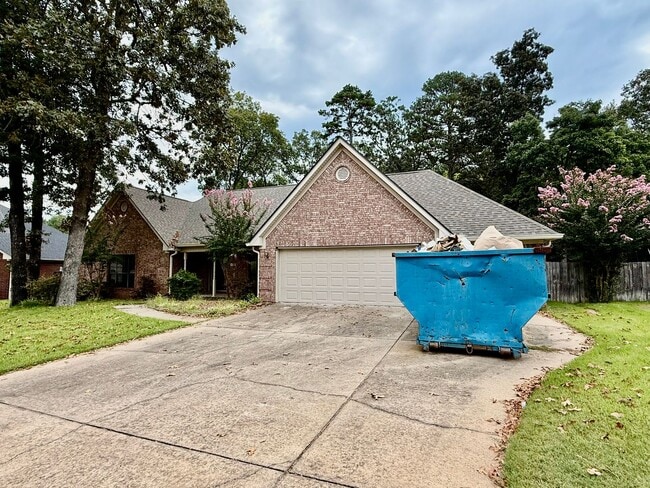 Building Photo - 4707 Glenn Valley Dr, Little Rock