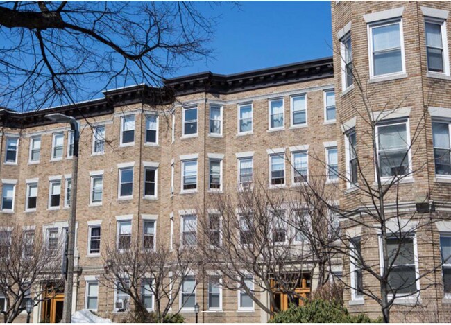 Building Photo - 28 Queensberry St