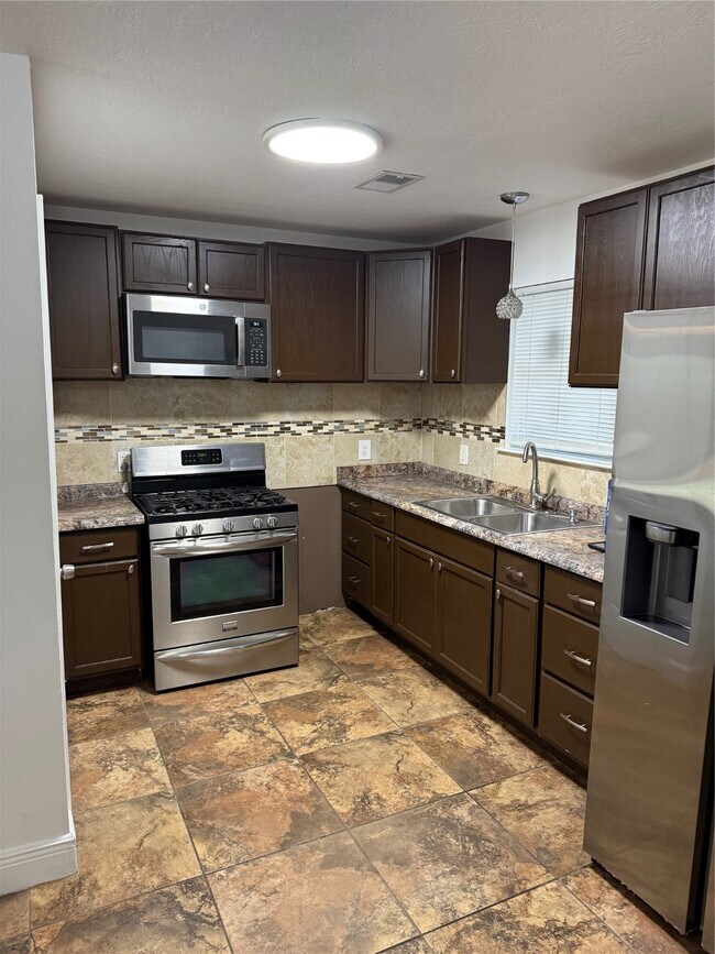 Foto del edificio - 919 Lovett St