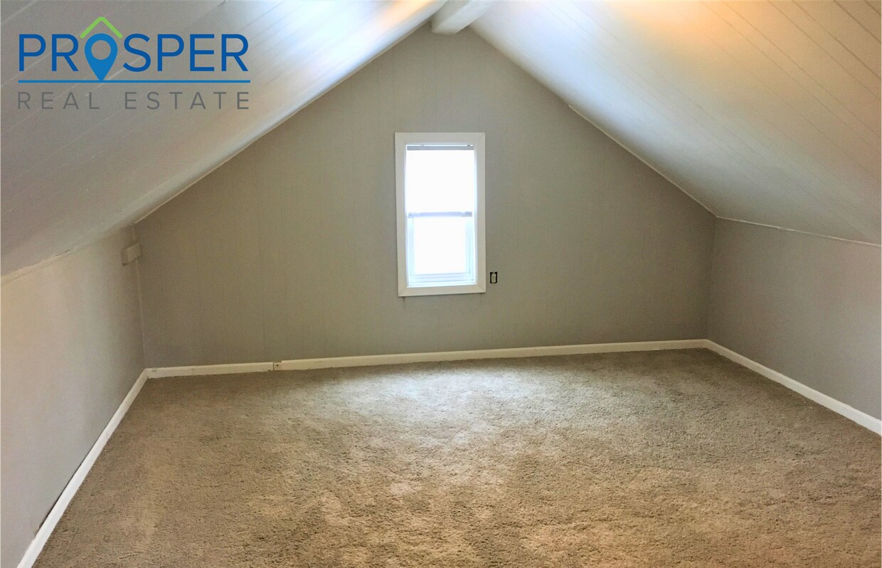 Foto del edificio - Spacious Wausau 4-Bedroom with Porch & Backyard