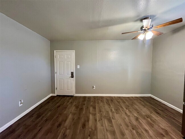 Foto del edificio - 2705 Lorraine St