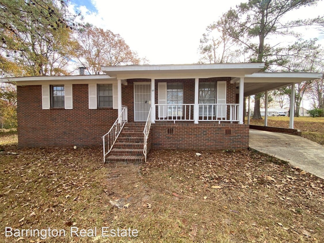 3 br, 1.5 bath House 113 Edgewood Drive House Rental in Hueytown
