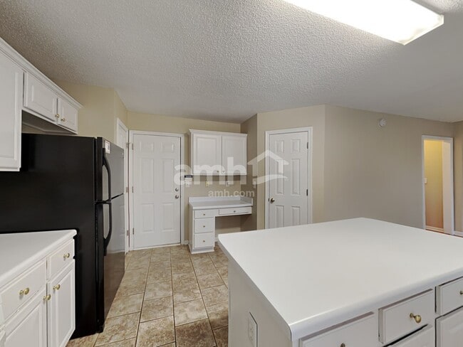 Building Photo - 3900 Chastatee Dr