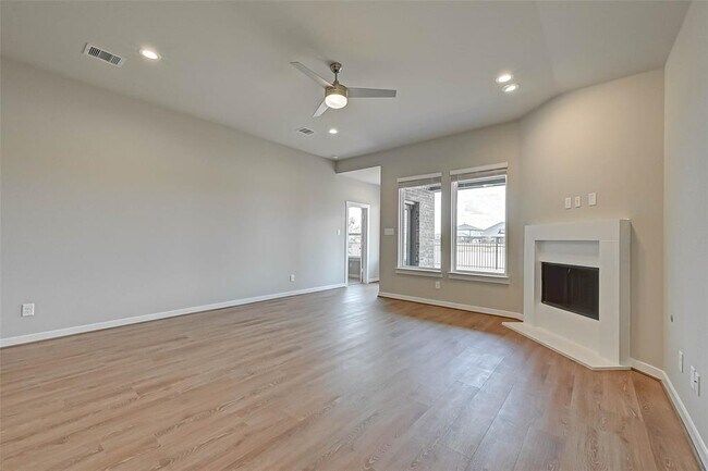 Building Photo - 28507 Hazel Trl