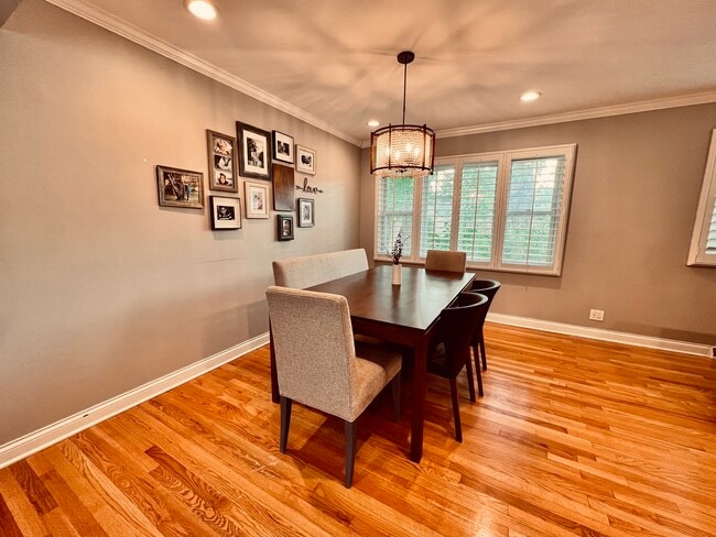 Building Photo - 1322 N Highland Ave