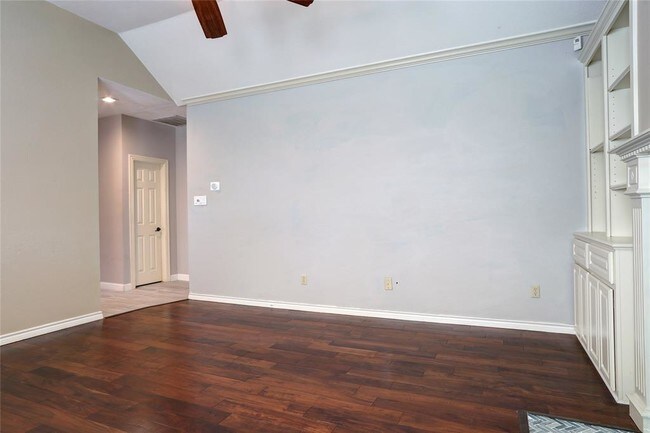 Building Photo - 18782 Vista Del Sol