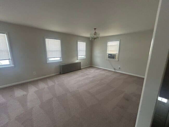 Foto del edificio - 203 E Pacific Ave