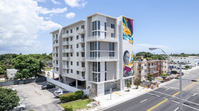 Foto del edificio - 475 NE 126th St