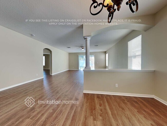 Foto del edificio - 210 Westchester Hills Ln