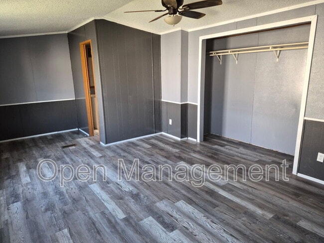 Foto del edificio - 4511 Dirt Rd