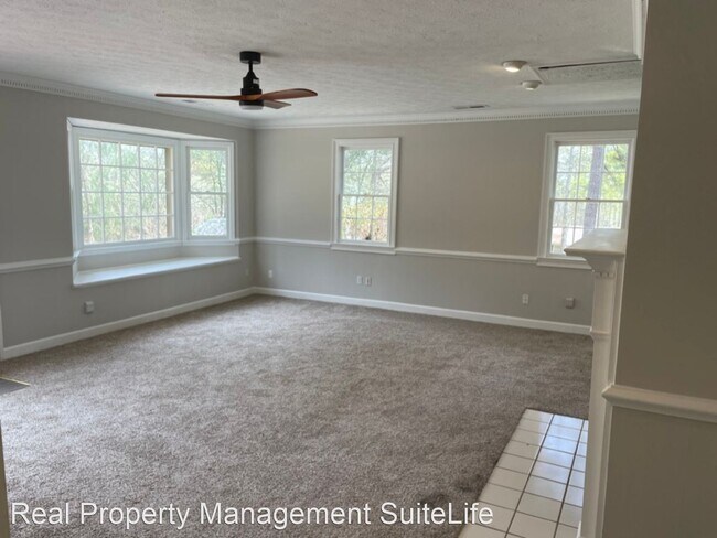 Foto del edificio - 4 br, 2.5 bath House - 145 S. Mourning Dov...