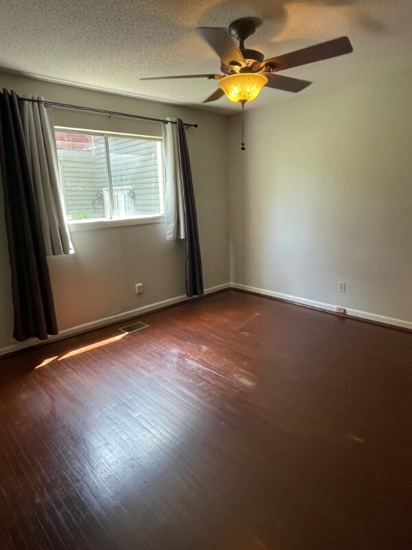 Foto del edificio - 1512 S Louisiana St