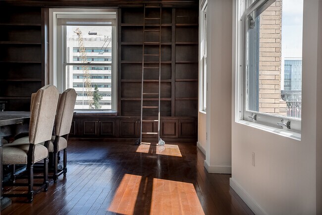 Foto del edificio - 257 S Spring St