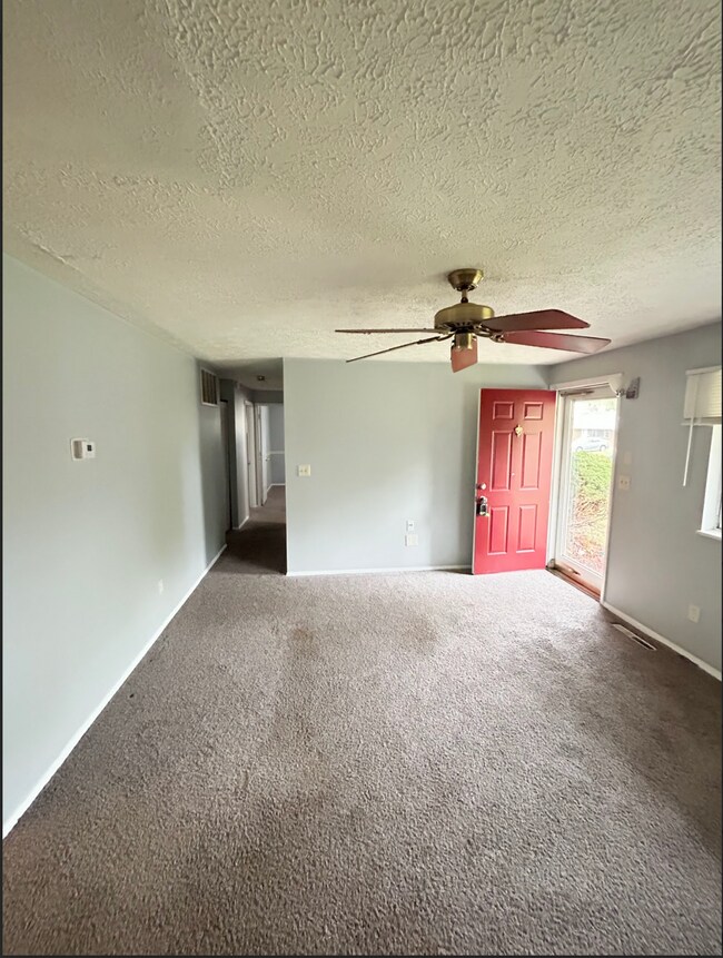 Foto del edificio - 6161 Farmborough Dr