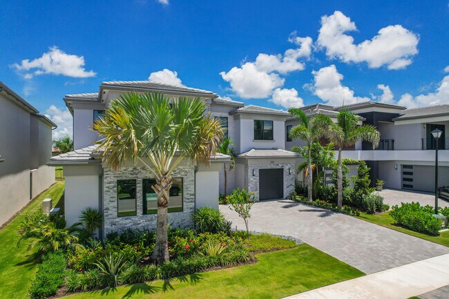 Foto del edificio - 9451 Riverside Pk Dr