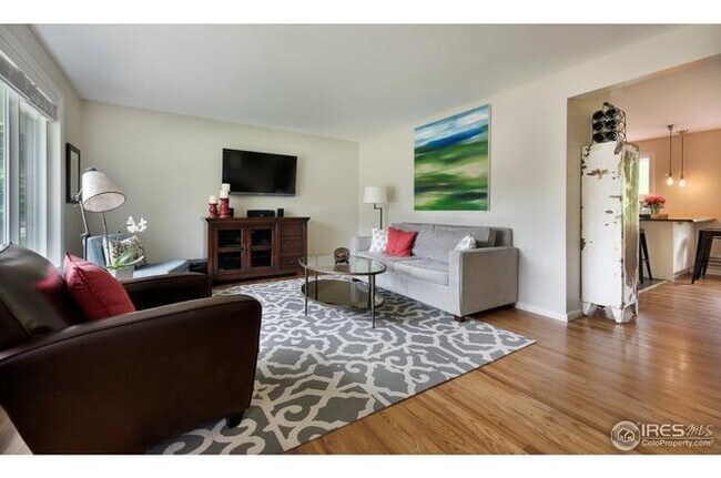 Foto del edificio - Beautiful 3 Bed 2 Bath Central Boulder Hom...