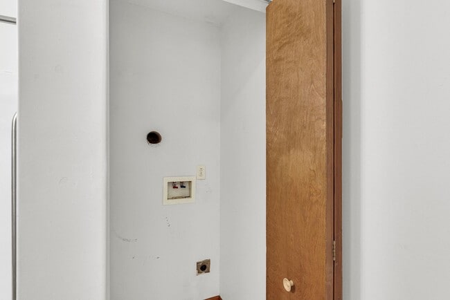 Interior Photo - Spring Hill Villas