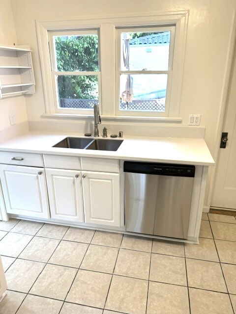 Building Photo - 2141 Beachwood Ter