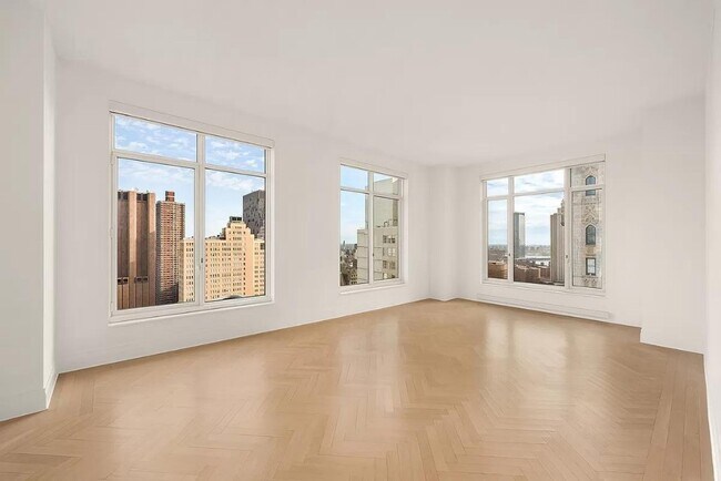 Foto del edificio - 30 Park Pl