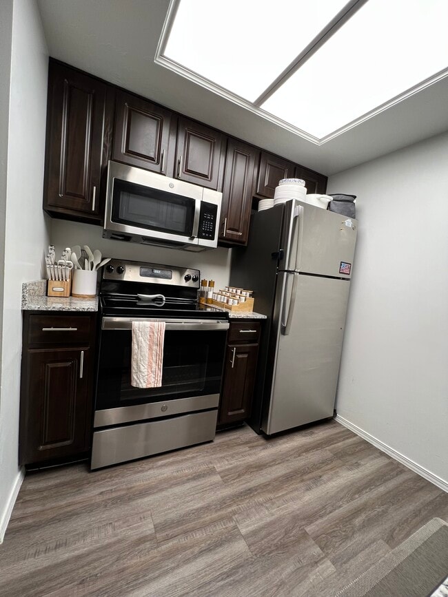 Building Photo - 9540 S Brandy Spring Ln